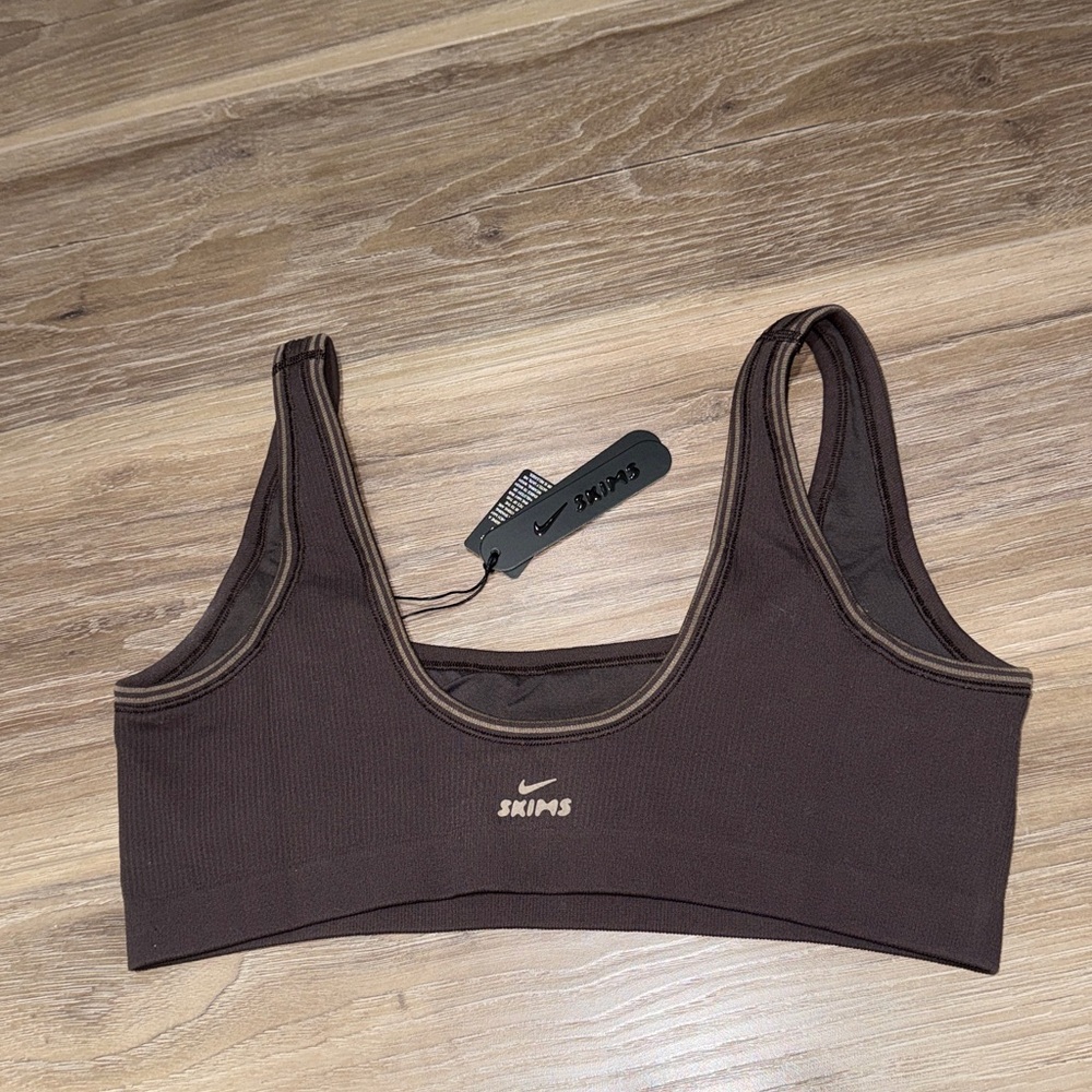 NWT Nike Skims ribbed seamless micro scoop bra